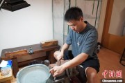 天天吉历成都“90后”小伙“十年磨一剑”：从爱好者到守艺人 传播中国文化